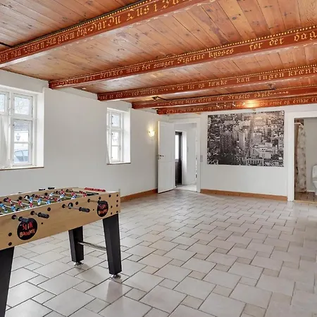 Ferienhaus Stunning In With Kitchen *