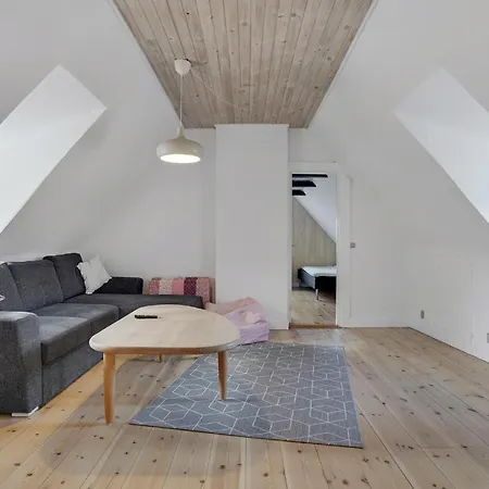 Ferienhaus Stunning In With Kitchen *